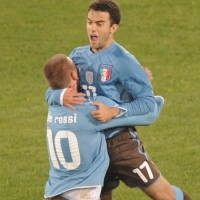 Rossi dan De Rossi Menangkan Azzurri