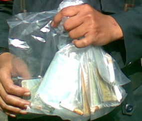 Merokok, Puluhan Sopir Angkot di Kelapa Gading Dirazia