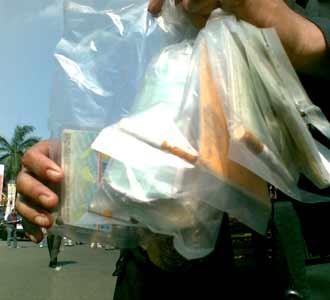 Pemprov DKI Razia Rokok di Jakarta Utara