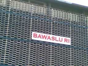 Bawaslu Laporkan JK & Hatta Ke Polisi