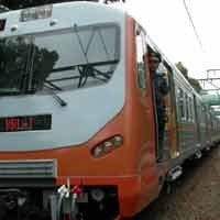 Sinyal di Jatinegara Terganggu, KA Telat 1 Jam