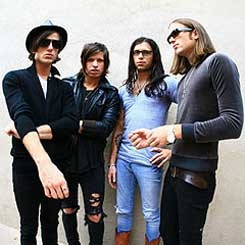 Kings of Leon Tiru Jejak Ahmad Dhani