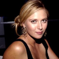 Sharapova Pamerkan Baju Ponsel Bercahaya