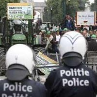 Karena Susu, Brussel Lumpuh Total