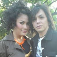 Liburan Sekolah, Titi DJ Ajak Anak Ngangon Kerbau