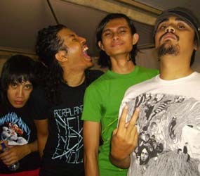 The S.I.G.I.T Tak Ingin Bahasa Jadi Kendala Bermusik