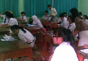 Pejabat Diknas Saling Lempar Tanggungjawab