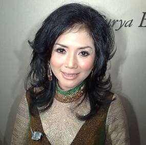 Pasca Menjanda, Kristina Kejar Gelar Sarjana