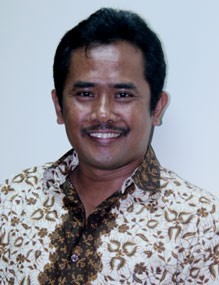 Perilaku Orang/Lembaga Survei (3)