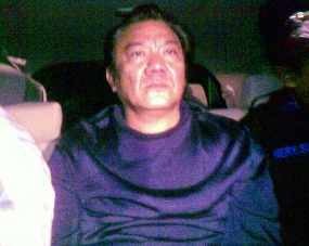 Sambil Diborgol, Hengky Samuel Daud Diperiksa 