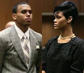 Terbukti Bersalah, Chris Brown Dilarang Dekati Rihanna