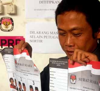 Surat Suara Rusak Ditemukan di Bandung