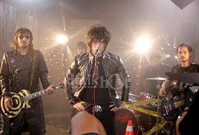 Seventeen Nantikan Aksi Wayne Rooney di Senayan