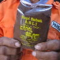 Menyeduh Kopi Jagung dari Kapal Selam