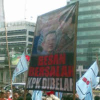 Demo Kecam SBY di KPK: Besan Bersalah, KPK Dibelah