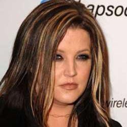 Jacko Meninggal, Lisa Marie Tak Bisa Berkata-kata