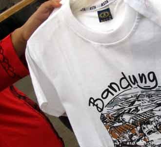 Berburu Kaos Bandung