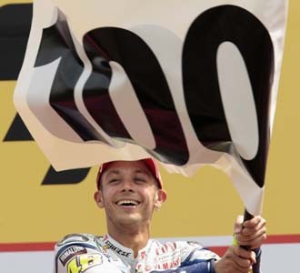 Kemenangan ke-100 Rossi
