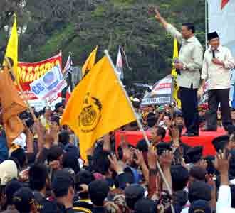 Kampanye JK-Wiranto Dipadati Pendukung
