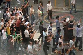 Iran Mulai Penghitungan Ulang 