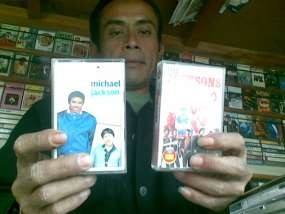 Kaset Bekas Jacko Dihargai Rp 100 Ribu Lebih