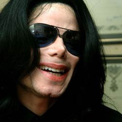 Jacko Ingin Dimakamkan Diiringi Lagu One Day in Your Life