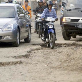 Anggaran Stimulus Infrastruktur Dinilai Mubazir