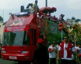 Konvoi Mega-Prabowo, Kawasan Plangi & Kampus Atma Jaya Macet  