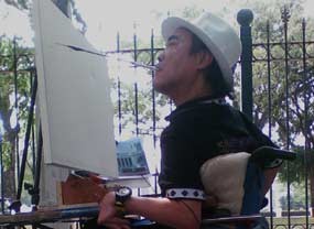 Benjamin, 38 Tahun Melukis dengan Mulut