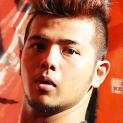 Ramon Y. Tungka Mencoba Mellow di Heartbreak.com