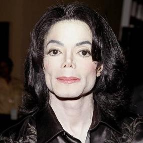 Michael Jackson Tak Pernah Mau Berkulit Hitam