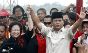 Mega Temui Jurnalis Asing, Prabowo Putar-putar Bandung