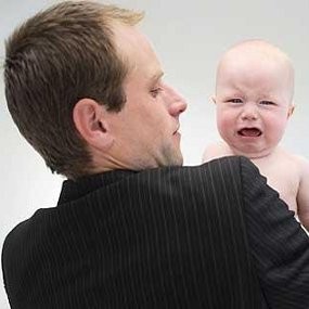 Kolik Pada Bayi Bikin Ayah Depresi