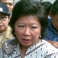 Mari Elka, Menteri Sekaligus Ibu Rumah Tangga