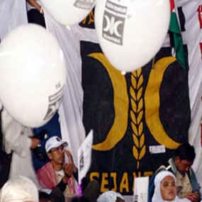 Dicatut FUI dalam Iklan Dukung JK-Wiranto, PKS Protes & Minta Ralat