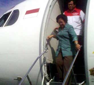 Mega Tiba di Adi Soemarmo