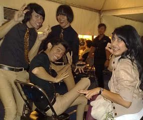 Pesawat Kekasih Lepas Ban, Tyas Mirasih Tetap Tenang