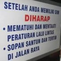 Rawan Calo Pengurusan SIM di Halte Busway Taman Kota 