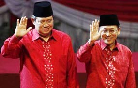 Suara SBY-Boediono Melejit di TPS Gubernur Jabar 