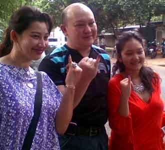 Keluarga Cendana Mencontreng