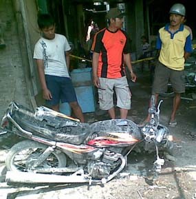Pabrik Tahu Meledak, Sebuah Motor dan Rumah Rusak Berat