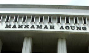 MA Tantang Laica Marzuki Buktikan Mafia Kelas Malam