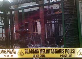 Polisi Periksa Korban Selamat