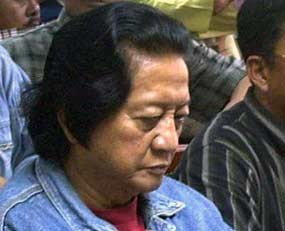 Keluarga Bantah Kondisi WS Rendra Memburuk