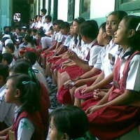 Murid Baru Diganjar Lagu Ary Ginanjar