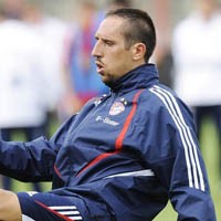 Van Gaal Ragu Ribery Bertahan 