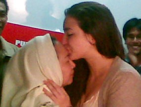  Ayah Kandung Manohara Ancam Gugat Daisy