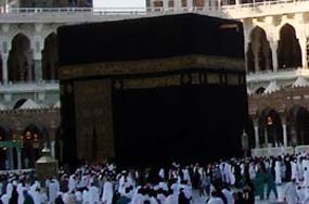 Matahari Tepat di Atas Kabah, Cocokkan Kiblat Anda!