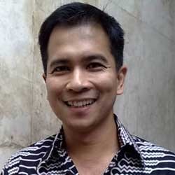 Keluar Penjara, Krisna Mukti Cium Lantai