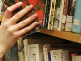 Pria Inggris Kembalikan Buku Perpustakaan Setelah 46 Tahun Pinjam